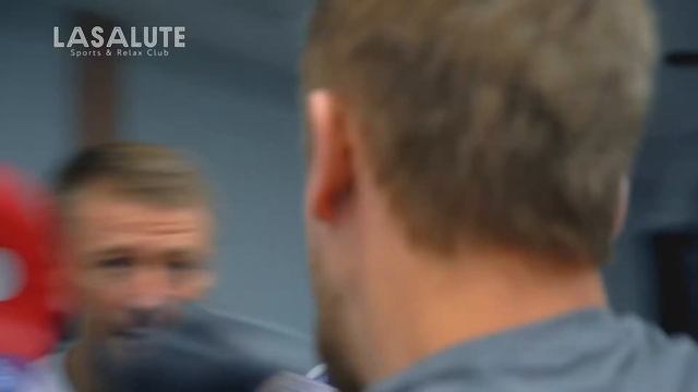 Тренировки по боксу в зале единоборств фитнес-клуба La Salute Люблино смотреть онлайн