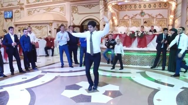 ТАНЕЦ ШАЛАХО! БРАТЬЯ БАЙРАМОВЫ смотреть онлайн