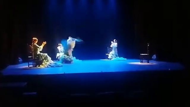 Alegrías con bata y mantón смотреть онлайн