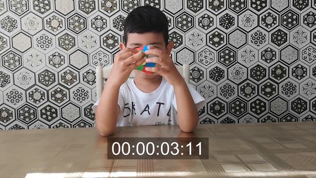 #speedcubing #кубикрубик  Быстрая сборка кубик рубика 2 на 2. Рекорд