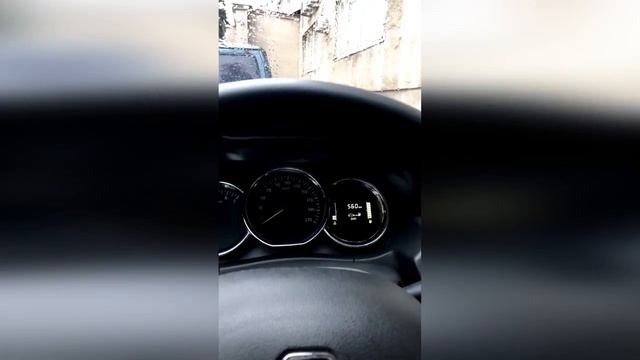 Говорят Дастер 1.5 не едет))) В Эко режиме 175 км_ч полёт нормальный!!! смотреть онлайн