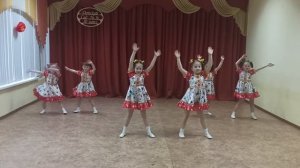 Позитивный девчачий танец Детки-конфетки // Танцем вместе