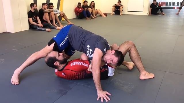 Рычаг локтя из бокового удержания | Демиан Майя смотреть онлайн