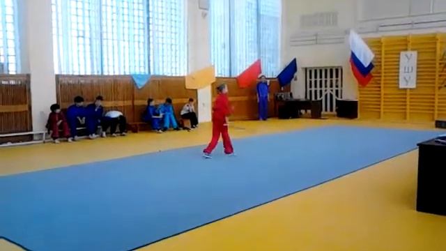 Гуйдин цзянь-шу (начинающие кадеты-девушки) смотреть онлайн