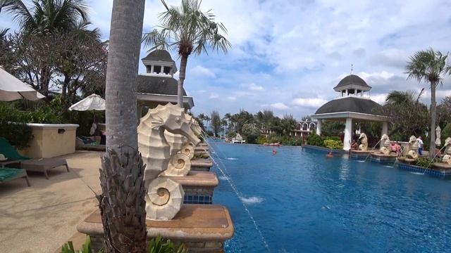 Тайланд.Территория отеля Phuket Graceland Resort And SPA 4* влюбляет в себя.