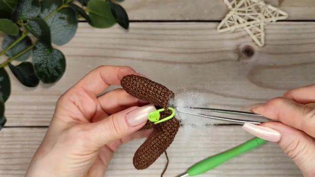 Мастер-класс по вязанию крючком оленя Бруно. 4 часть. смотреть онлайн