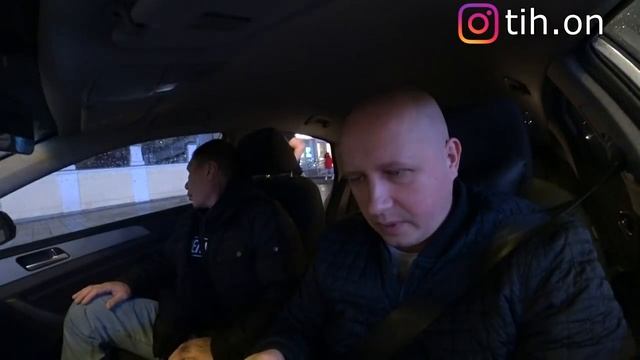 В такси Олег Монгол и скандалистка Иришка жесть трэш/Тихон Таксист смотреть онлайн