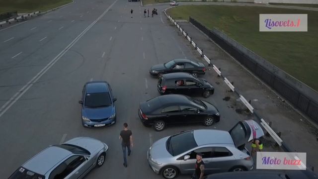 Жара. В уфе девушка на мото. Катается в стрингах. Уфа не перестаёт удивлять? смотреть онлайн