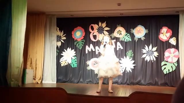 Певица Лада Арчакова: «Dance monkey» смотреть онлайн