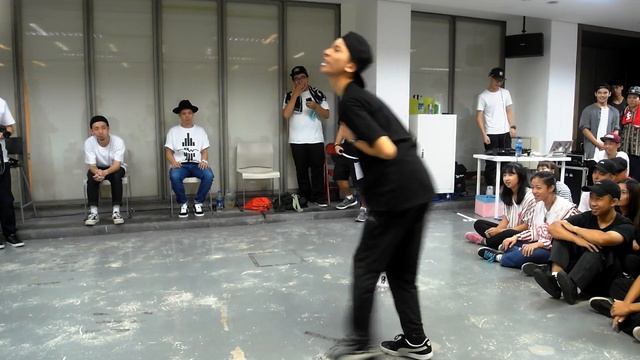 Locking Battle 開放組 Best 8-4 七餅 vs Locking Yen | 20160904 Peace, Unity, Love & Having Funk Vol 4 смотреть онлайн