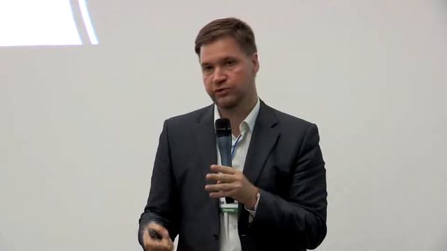 Александр Бондаренко: Облачные решения в крупном агробизнесе: особенности миграции и экономика смотреть онлайн