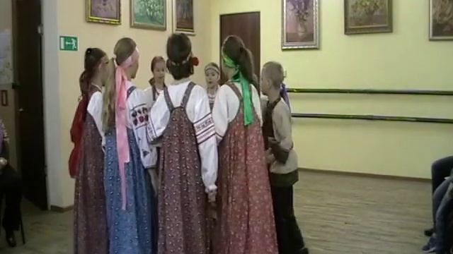 ВО ГОРНИЦЕ, ВО СВЕТЛИЦЕ СИДЕЛ ВАНЯ БЕЛ-КУДРЯВЫЙ плясовая песня. Детский фольклорный ансамбль ЗАТЕЯ. смотреть онлайн