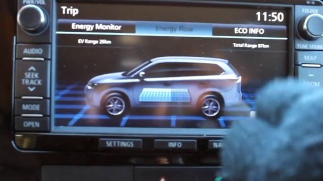 Mitsubishi Outlander PHEV Eco screens смотреть онлайн
