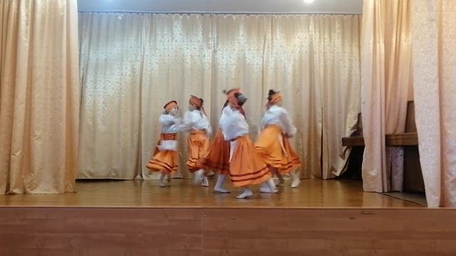 КГУ "Школа-гимназия №12". Танцевальный коллектив "Реверанс". Немецкий танец. смотреть онлайн