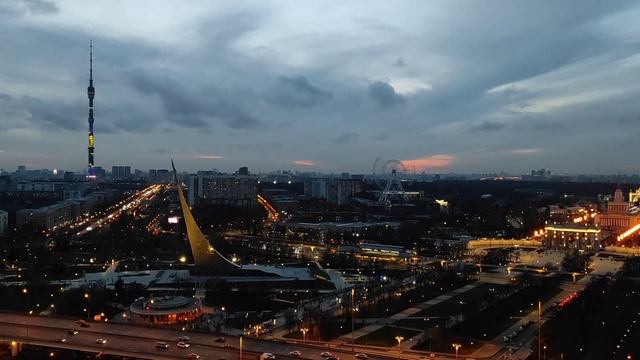 Москва вид из окна гостинницы Космос на ВДНХ, 22 этаж смотреть онлайн