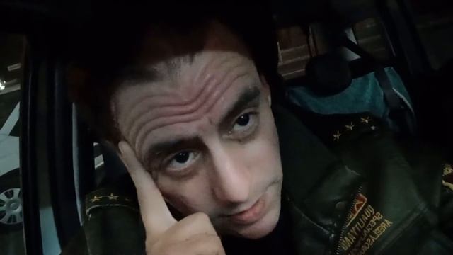 Altro Video Dedicato Al Malato Di Mente Dal Nick COMFORTABLY NUMB E A Suo Padre, Un Demente