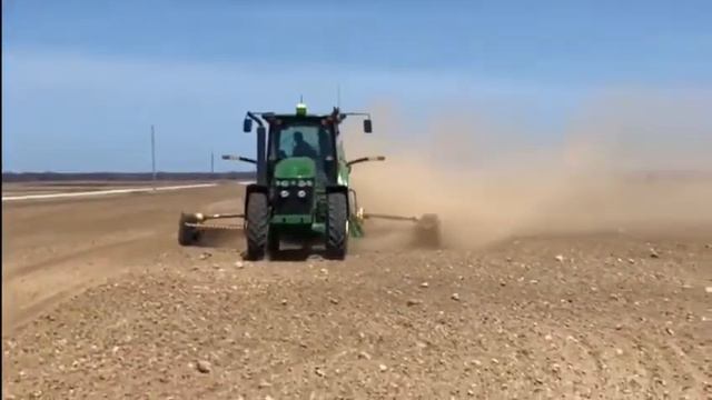 Kivi-Pekka Rock Picker working hard in USA fields смотреть онлайн