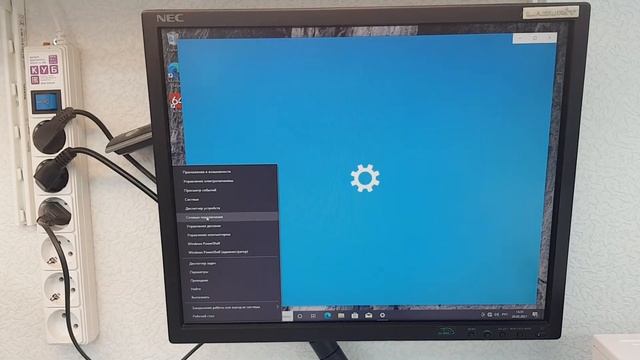 Intel Core i7 - 6700 HQ / Память 8Gb (DDR4) / Intel HD / SSD 180Gb / HDD 500Gb / mATX смотреть онлайн
