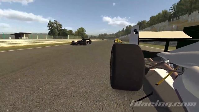 iRacing SPA Renault 3 5 First Licence B Race Bas смотреть онлайн