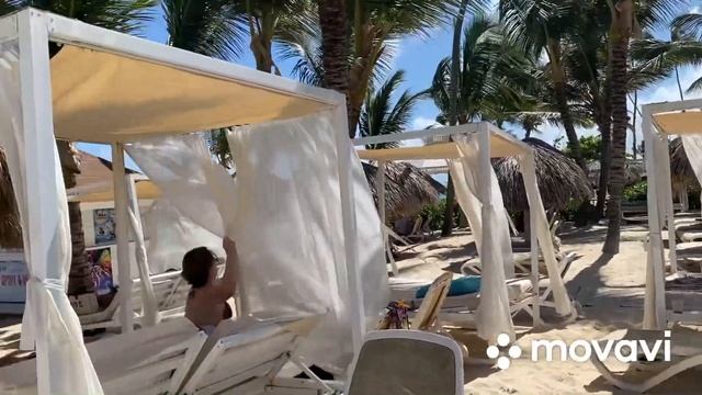 США. Мы не слишком богаты, чтобы ездить в дешевые отели)) Отель класса люкс смотреть онлайн