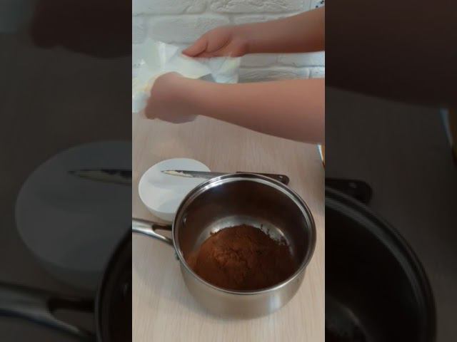 шоколадная салями или сладкая колбаска #десерт #сладости #готовим вместе #простойрецепт #вкусняшки смотреть онлайн