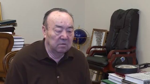 Как работает Муртаза Рахимов в свои 84 года | Башкортостан смотреть онлайн