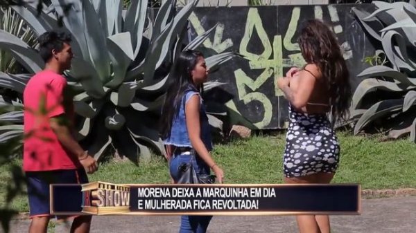 Показала сиси!