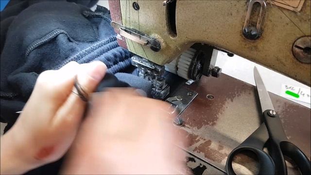How to sew trouser belt. Gumiarka . Jak uszyć pasek z gumą w spodniach na gumiarce смотреть онлайн