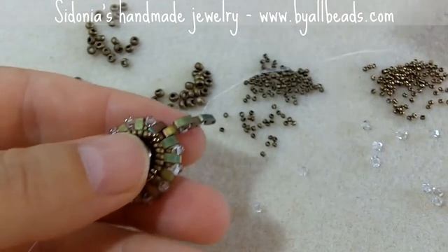 FREE Beading Tutorial - Beaded Bracelet - Pattern By Sidonia