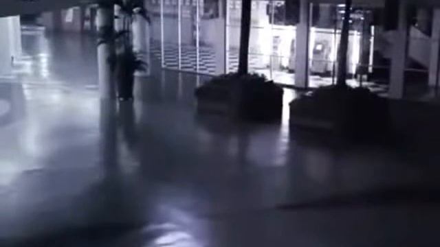 Что это? Упал ангел? смотреть онлайн