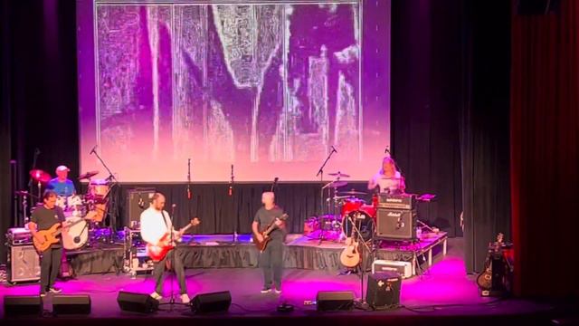 Martin Barre and Clive Bunker of Jethro Tull смотреть онлайн