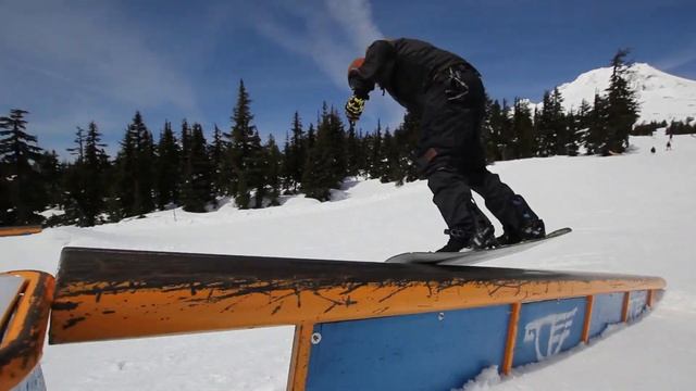 2015 Burton Parkitect Snowboard Rider Review - Tactics.com смотреть онлайн