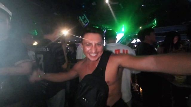Local girl shows me a WILD Night in Vientiane, Laos ??? смотреть онлайн