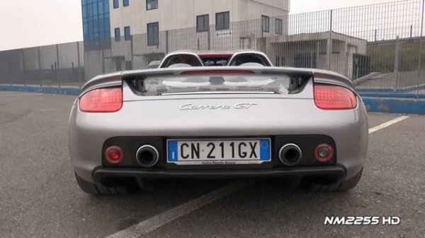 Porsche Carrera GT Exhaust Revs - Lovely Sound!