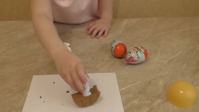 Гигантский новогодний киндер макс.сюрприз.обзор/Giant christmas kinder surprise max.overview смотреть онлайн