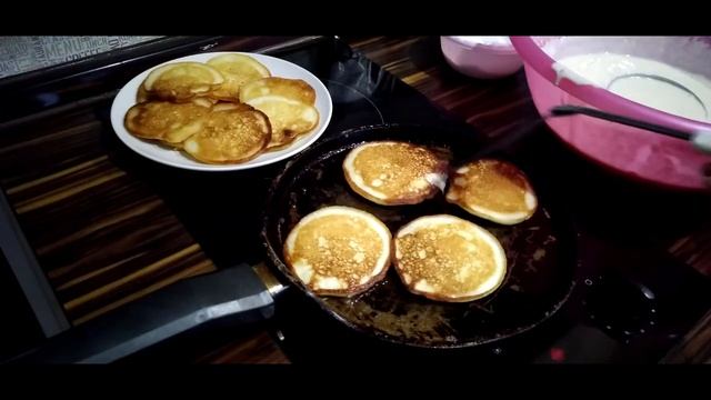 Оладушки из кефира смотреть онлайн