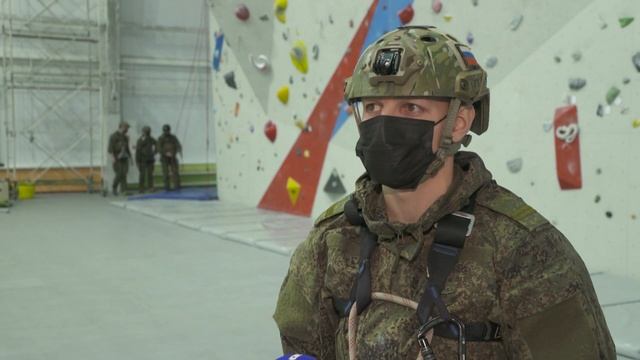 В спорткомплексе «Вертикаль» тренируется Северный флот смотреть онлайн