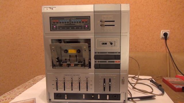 Мои находки.Магнитофон Комета 225с-2 смотреть онлайн