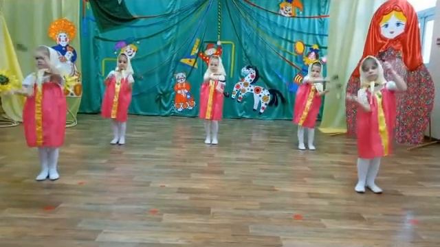 Танец Ай да мы матрешки