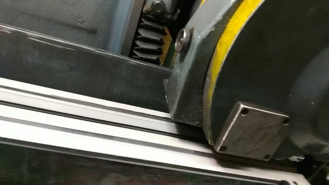 372Б.Берта,шлифовка станини MN 80