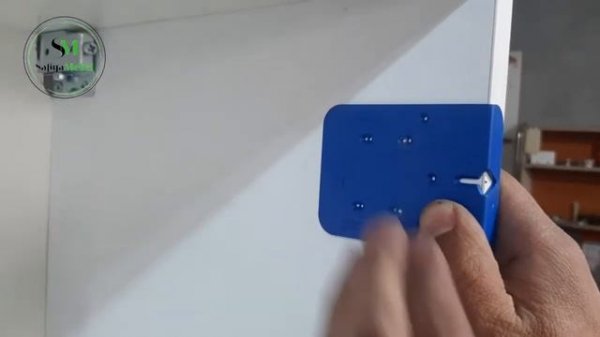 Присадка мебельных петель. Как правильно просверлить отверстие под петли и прикрутить фасад к шкафу