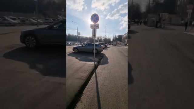 Про парковки у новой поликлиники на Измайловском проспекте смотреть онлайн