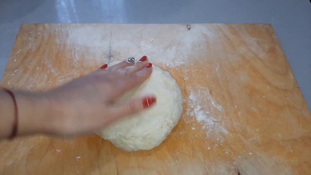 ПЕЧЕНЬЕ из того что было.Сахарное печенье на кефире за 10 минут.Приготовят даже дети. смотреть онлайн