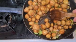 Вы так готовите мелкий картофель? Простой рецепт вкусной картошки.