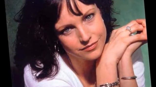 Smile - Eden Atwood смотреть онлайн