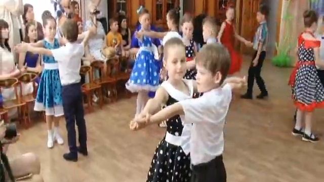 Вальс. Выпускной в детском саду смотреть онлайн
