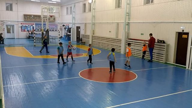 Обзор тридцать первой игры. 7 голов. Победа 8:3. Продолж. игры - 40 минут. смотреть онлайн