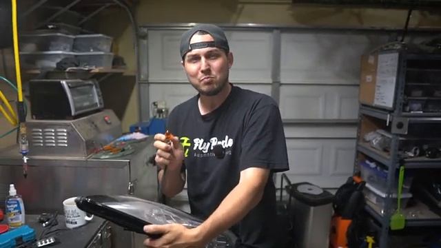 Resealing Headlights with Retro Rubber смотреть онлайн