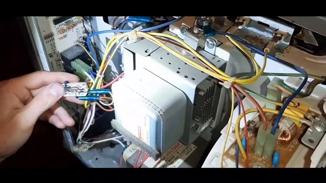 Ремонт микроволновки !Ищем причину.Курс по ремонту микроволновок! смотреть онлайн