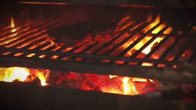 A little look at how we use the famous Josper Oven at Char, La Caleta смотреть онлайн